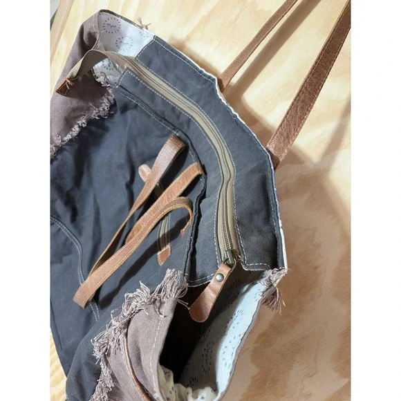 Myra Bag Freedom Forever 2017 USA CanvasHair Tote Large July 4th Americana - Picture 8 of 10